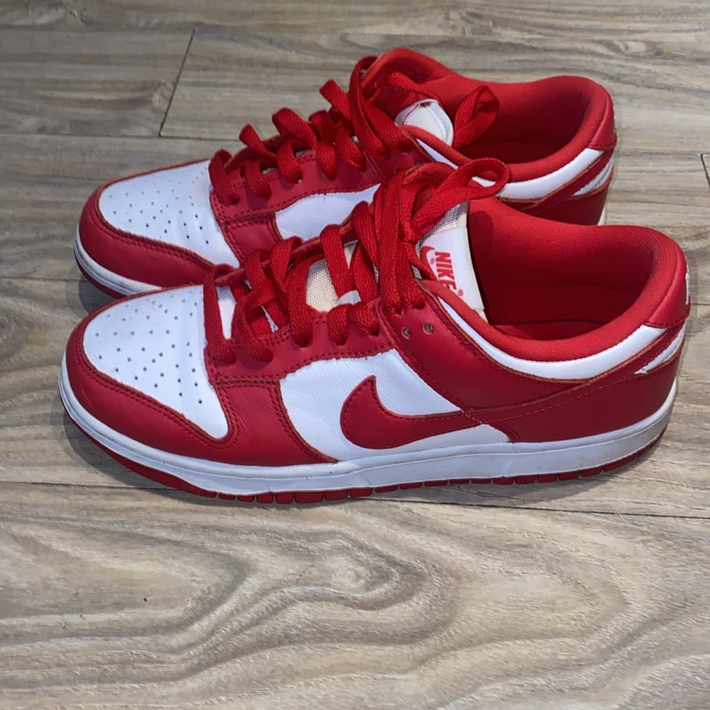 Red dunks - Picture 3 of 7